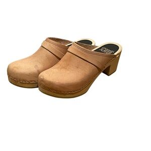Scandic Hand Sewn Open Back Clogs Light Carmel Color Size 40 (9.5-10)